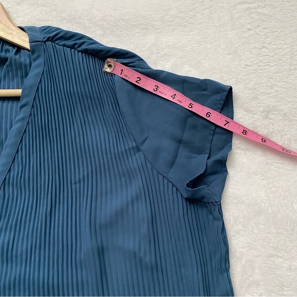 Pleione Pleated Blouse - Picture 5 of 11